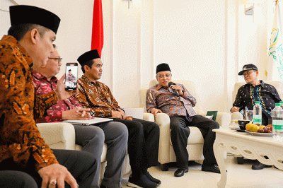 Ketua Dewan Pembina INF Said Aqil Siroj memberikan sambutan dalam diskusi startegis dengan tema model penguatan ekonomi kerakyatan dan kedaulatan pangan.