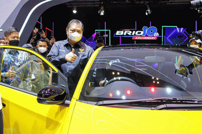 Menteri Koordinator Bidang Perekonomian Airlangga Hartarto secara resmi membuka Gaikindo Indonesia International Auto Show (GIIAS) 2022, Kamis (11/8/2022).