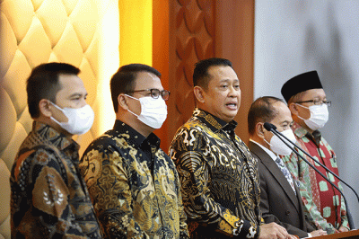 Keterangan pers tentang persiapan Sidang Tahunan MPR di Kompleks Parlemen, Senayan, Jakarta, Senin (15/8/2022).