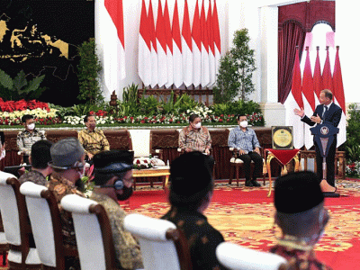 Presiden Joko Widodo menegaskan komitmen pemerintah Indonesia untuk terus meningkatkan produksi pertanian nasional.