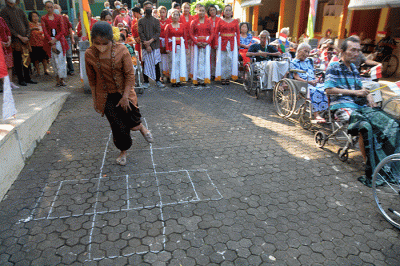 HUT ke-77 Kemerdekaan Republik Indonesia di Panti Werda Pengayoman Jalan Singosari Timur 2 Semarang, Semarang, Jawa Tengah, Rabu (17/8/2022).