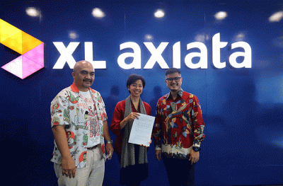 Penandatanganan kerja sama PT XL Axiata Tbk dengan Microsoft Indonesia di Jakarta, Kamis (18/8/2022).