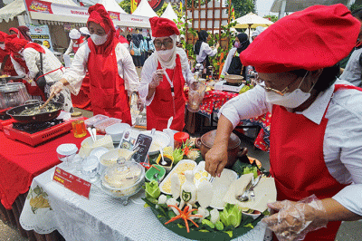 Festival Kuliner Nusantara 2022 bertajuk “Satukan Ragam Soto Nusantara (SATU RASA) di Jakarta Timur, Sabtu (20/8/2022).