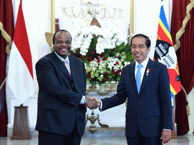 Presiden Joko Widodo menerima kunjungan Raja Eswatini, Raja Mswati III, di Istana Merdeka, Jakarta, Rabu (24/8/2022).