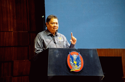 Menko Bidang Perekonomian Airlangga Hartarto saat menjadi Distinguished Guest Speaker pada acara seminar UPH Festival 2022.