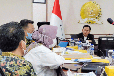 Wakil Ketua DPD RI Bidang III Sultan B Najamudin melakukan audiensi dengan kementerian Energi dan Sumber daya mineral (ESDM).