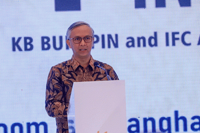 Kerja sama pembiayaan sosial bond PT Bank KB Bukopin Tbk (BBKP) dengan International Finance Corporation (IFC) di Jakarta, Selasa, (30/8/2022).