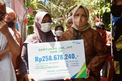 BP Jamsostek memastikan korban mendapatkan perawatan tanpa batas biaya, Santunan Sementara Tidak Mampu Bekerja (STMB) sebesar 100%.