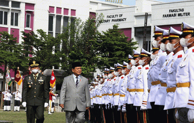 Prabowo melanjutkan Universitas Pertahanan adalah lembaga pendidikan yang sangat strategis dan vital.