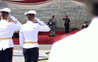 Prabowo melanjutkan Universitas Pertahanan adalah lembaga pendidikan yang sangat strategis dan vital.