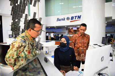 Bank BTN juga memberikan beragam kejutan menarik mulai dari pemberian voucher, bonus poin spekta, hingga diskon biaya provisi, administrasi.