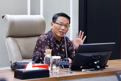 Menaker Ida Fauziyah saat menerima audiensi Konfederasi Serikat Pekerja Nusantara (KSPN) di kantor Kemnaker, Jakarta, Senin (5/9/2022).