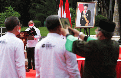 Kepala BP2MI Benny Rhamdani saat melantik 13 pejabat tinggi pratama di lingkungan BP2MI di Tugu Proklamasi, Jakarta, Jumat (9/9/2022).