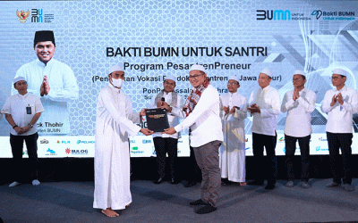 Kick off Program Bakti BUMN untuk Santri di Pondok Pesantren Assalafi Al Fithrah, Surabaya, Rabu (14/9/2022).