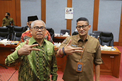 Rapat kerja bersama Komisi X DPR di Kompleks Parlemen, Senayan, Jakarta, Rabu (21/9/2022).
