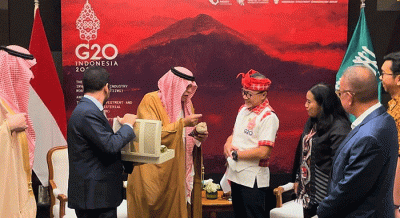 Menteri Perdagangan Zulkifli Hasan dan Menteri Perdagangan Arab Saudi Majid bin Abdullah Al-Qasabi mengadakan pertemuan bilateral di Nusa Dua, Badung.