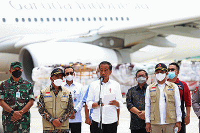 Presiden Joko Widodo secara resmi melepaskan bantuan kemanusiaan dari pemerintah Indonesia kepada korban bencana banjir dan tanah longsor di Pakistan.