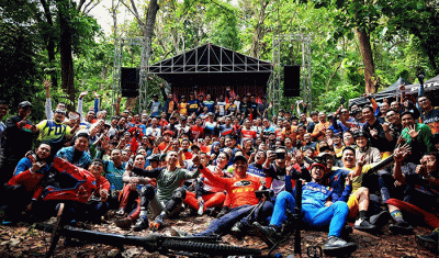 Pagi yang cerah dan trek kering menyambut ratusan peserta kegiatan Mountain Bike Indonesia di Gunung Pinang Bike Park, Cilegon, Banten, Minggu (25/9/2022).