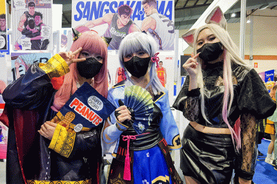 Penampilan para pengunjung yang memadati acara Indonesia Comic Con 2022 di Jakarta Convention Center, Jakarta, Minggu (2/10/2022).
