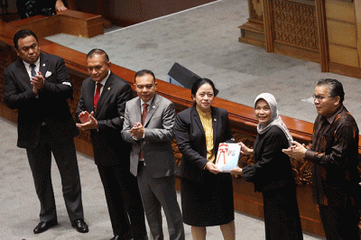 Rapat Paripurna DPR Ke-8 Masa Persidangan I Tahun Sidang 2022-2023 di Kompleks Parlemen, Senayan, Jakarta, Selasa (4/10/2022).