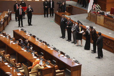 Rapat Paripurna DPR Ke-8 Masa Persidangan I Tahun Sidang 2022-2023 di Kompleks Parlemen, Senayan, Jakarta, Selasa (4/10/2022).
