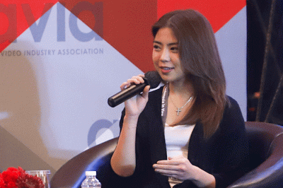 Managing Director Vision+ Clarissa Tanoesoedibjo (kanan) menjadi pembicara membahas konten yang ada pada Vision+ dalam acara Indonesia in View 2022.