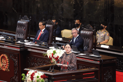 Presiden Joko Widodo menyampaikan pidatonya saat pembukaan the 8th G20 Parliamentary Speakers' Summit (P20) di Gedung Nusantara, Kompleks Parlemen, Senayan.