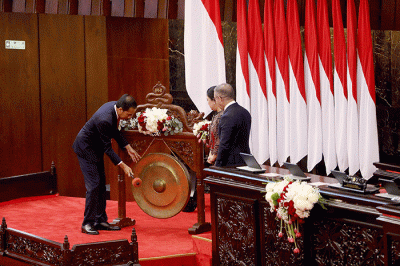 Presiden Joko Widodo menyampaikan pidatonya saat pembukaan the 8th G20 Parliamentary Speakers' Summit (P20) di Gedung Nusantara, Kompleks Parlemen, Senayan.