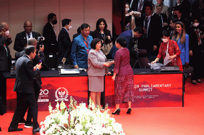 Penutupan pertemuan Parliamentary Forum and the 8th G20 Parliamentary Speakers' Summit (P20) di Gedung Nusantara, Kompleks Parlemen, Senayan, Jakarta.