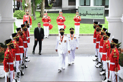 Presiden Joko Widodo resmi melantik pasangan Gubernur dan Wakil Gubernur Daerah Istimewa Yogyakarta terpilih masa jabatan tahun 2022 – 2027 di Istana Negara.