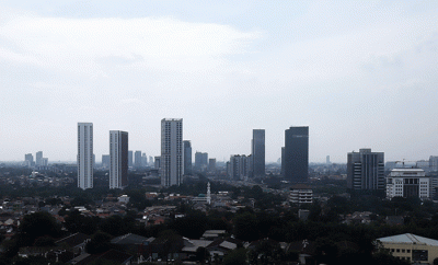 Gedung bertingkat terlihat dari ketinggian di kawasan Jakarta Selatan, Selasa (11/10/2022).