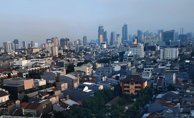 Gedung-gedung bertingkat menjulang tinggi sebagai pusat roda perekonomian Indonesia terlihat di kawasan Jakarta Pusat, Rabu (12/10/2022).