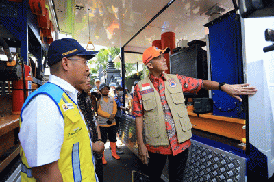 Gubernur Jateng Ganjar Pranowo memimpin Apel Kesiapsiagaan Menghadapi Ancaman Bencana di Jawa Tengah Pada Musim Hujan 2022-2023 di halaman Kantor Gubernur.