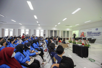 Head of Marketing Communication PT MNC Life Assurance Septika Helena saat membuka acara gebyar BIK 2022 di Universitas BSI Jakarta, Selasa (18/10/2022).