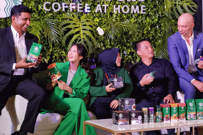 Peluncuran rangkaian produk Starbucks Coffee At Home di Jakarta, Selasa (18/10/2022).