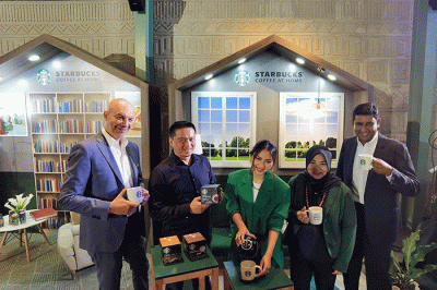 Peluncuran rangkaian produk Starbucks Coffee At Home di Jakarta, Selasa (18/10/2022).