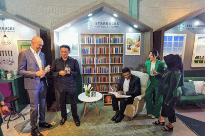Peluncuran rangkaian produk Starbucks Coffee At Home di Jakarta, Selasa (18/10/2022).