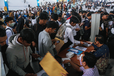 Job Fair Akbar Provinsi Sumatera Selatan di SMK Negeri 2 Palembang, Selasa (18/10/2022).