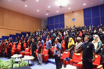 Sekjen Anwar Kemenaker memberikan Kuliah Umum bertema 