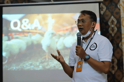 Konferensi pers terkait 'Mendorong Emiten Resto Cepat Saji Terhadap Standart Dalam Kesejahteraan Ayam' dalam Riset World Animal Protection.