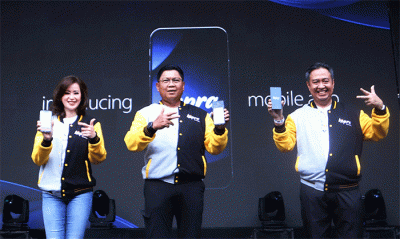 Peluncuran layanan Kopra Mobile App di sela-sela puncak peringatan HUT ke-24 Bank Mandiri pada Mandiri Karnaval 2022, di Senayan, Jakarta.