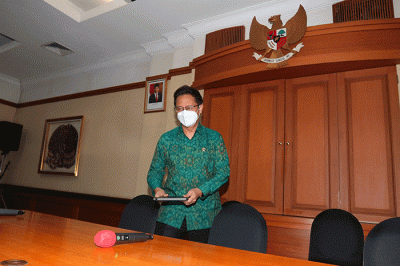 Menteri kesehatan Budi Gunadi Sadikin memberikan keterangan pers di Kantor Kementerian Kesehatan, Jakarta, Jumat (21/10/2022).