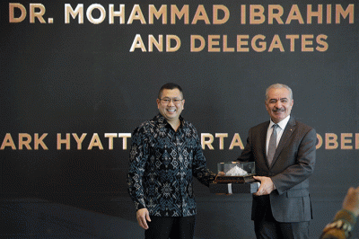 Executive Chairman MNC Group, Hary Tanoesoedibjo menggelar pertemuan dengan Perdana Menteri (PM) Palestina Mohammad IM Shtayyeh di Hotel Park Hyatt.