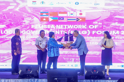 Pembukaan Partnerships in Environmental Management for The Seas of East Asia (PEMSEA) Network of Local Governments (PNLG) Meeting Summit 2022.
