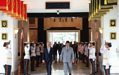 Menteri Pertahanan Prabowo Subianto menerima kunjungan resmi Perdana Menteri Palestina Mohammed Ibrahim Shtayyeh di Kementerian Pertahanan.
