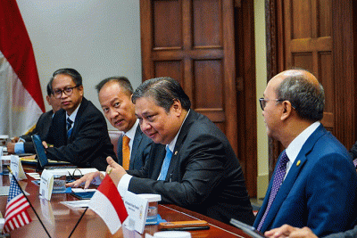 Pertemuan tatap muka antara Menteri Koordinator Bidang Perekonomian Airlangga Hartarto dengan Gina Raimondo, US Secretary of Commerce pada Selasa (25/10/2022).