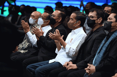 Presiden Joko Widodo meluncurkan platform digital berbasis interaksi sosial di dunia virtual bernama “Jagat Nusantara”.