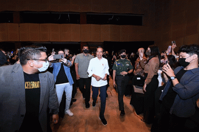 Presiden Joko Widodo meluncurkan platform digital berbasis interaksi sosial di dunia virtual bernama “Jagat Nusantara”.