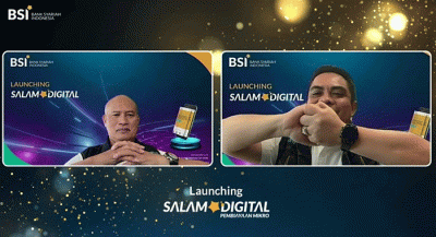Direktur Retail Banking BSI Ngatari (kiri) dan Direktur Sales & Distribution BSI Anton Sukarna (kanan) saat meresmikan Portal Salam Digital BSI.