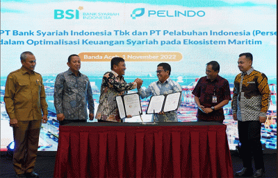 Penandatanganan Perjanjian Kerja Sama BSI dengan Pelindo terkait layanan jasa perbankan melalui sistem host to host di Banda Aceh, Selasa (1/11/2022).